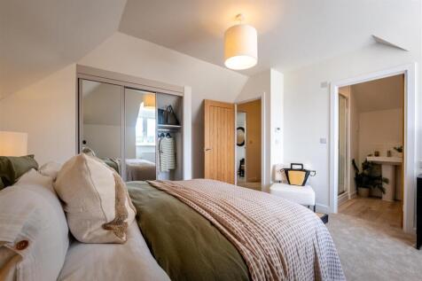 BG Plot 5 Principle Bedroom.jpg