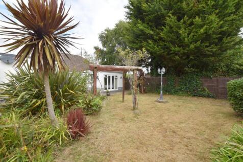 New Garden 24 hythe Road (5).JPG