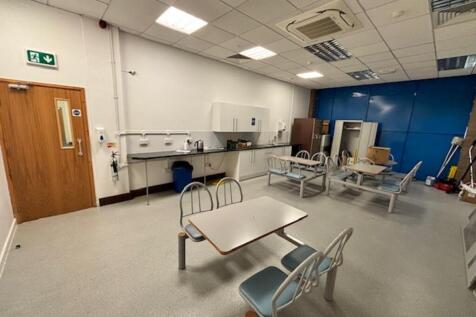 P251975_Lyndon Place  210.jpg