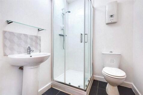 Flat 27 Bathroom