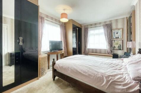 Front bedroom
