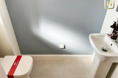 Show Home W/C
