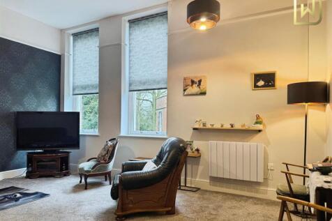 Lounge-Dining Room
