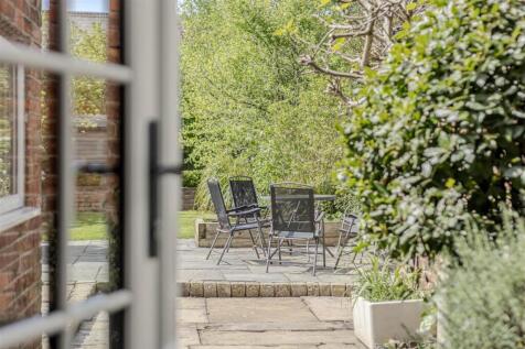 Access To Rear Garden