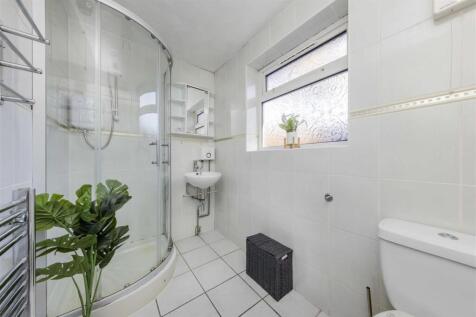 Ensuite Shower Room