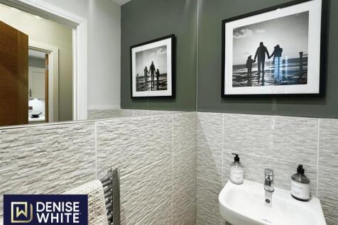 Showroom En-suite