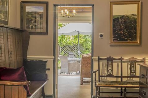 Entrance Porch