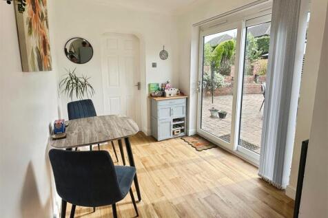 Breakfast Room