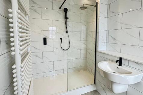 Master Ensuite
