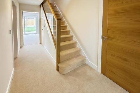 BOTTOM STAIRS.png