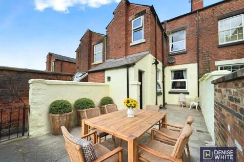 Outside - Virtual Staging