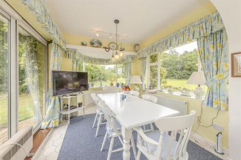Breakfast Room