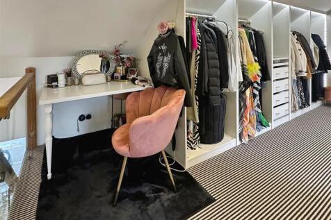 Dressing Room/Bedroom Five