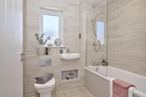 Family Bathroom.jpg