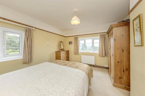 Bedroom One (yellow room)