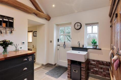 Entrance Hall/Boot Room