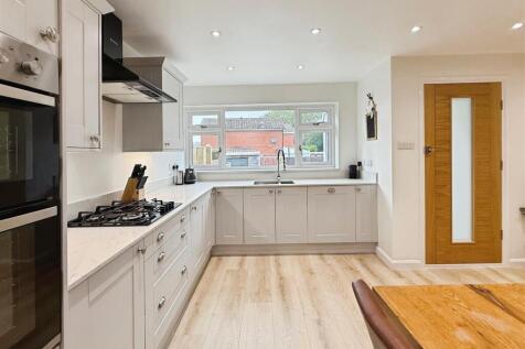 Kitchen Dining Space