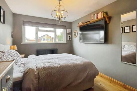 pbox-bedroom-339573.jpg