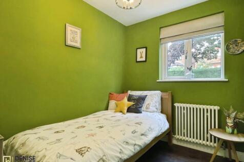 pbox-bedroom-339573.jpg