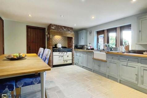 Breakfast Kitchen