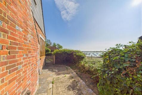 CAM01894G0-PR0207-STILL057.jpg