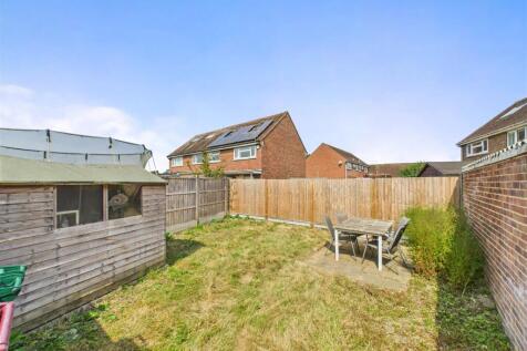 CAM01894G0-PR0210-STILL017.jpg