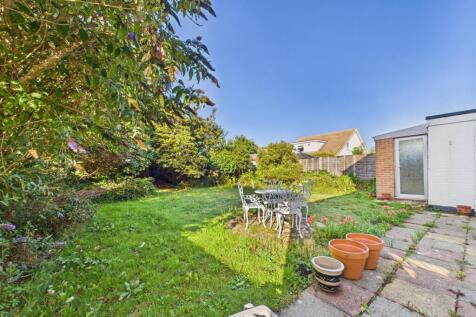 CAM01894G0-PR0218-STILL044.jpg