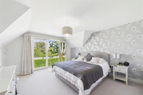 Principal Bedroom.jpg