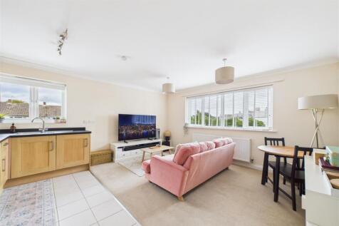 Living Room/Kitchen