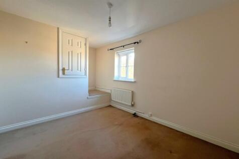 bedroom 3.jpg