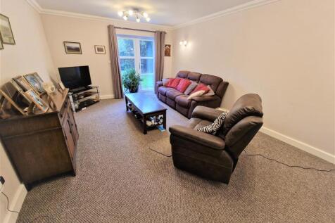 Living Room.jpg