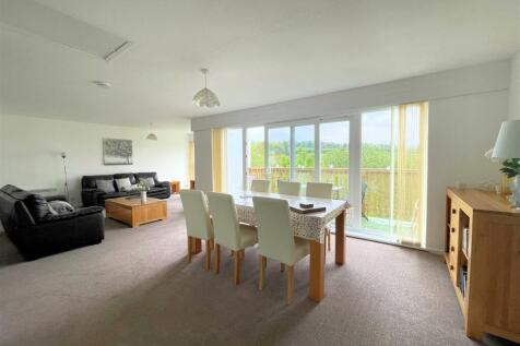 open plan living room .jpg