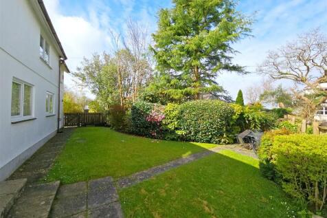 Rear garden 2.jpg