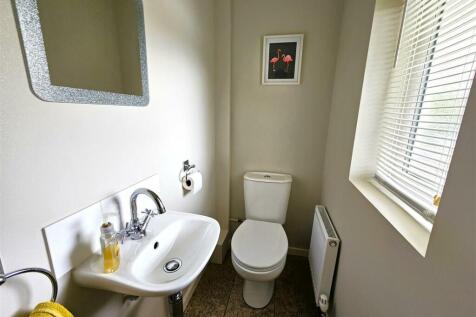 Downstair WC.jpg