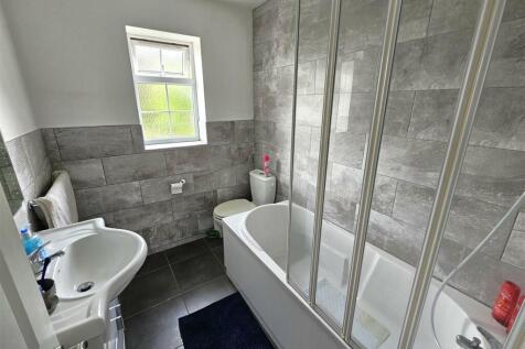 En suite 1.jpg