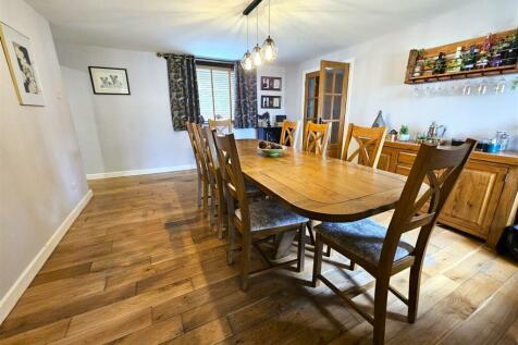 Dining Room.jpg