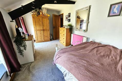 Bedroom 2.jpg