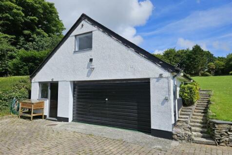 Garage/Workshop