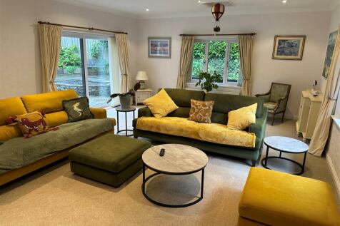 New lounge.jpg