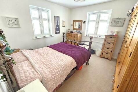 Bedroom 2.jpg