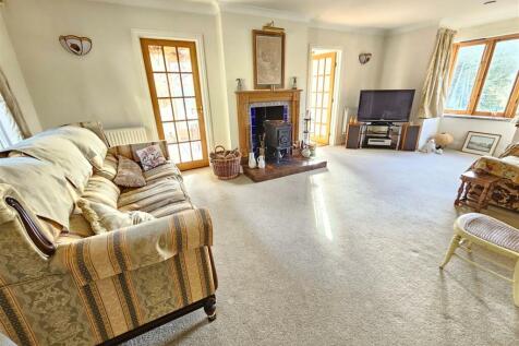Sitting Room.jpg