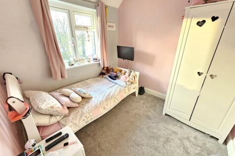Bedroom 3.jpg
