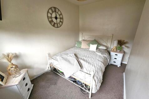 Bedroom 2 a.jpg