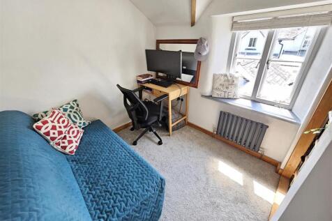 Bedroom 2.jpg