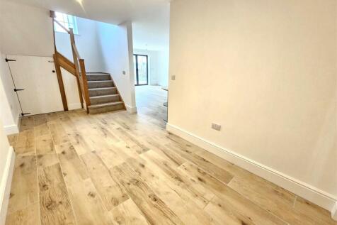 Entrance Hall.jpg