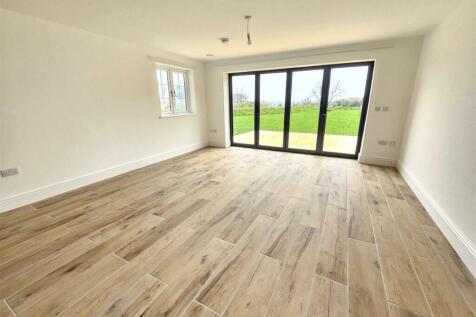 Living Room Area.jpg
