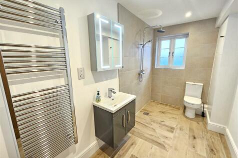 Wet Room.jpg