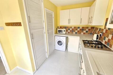 Kitchen 1.jpg