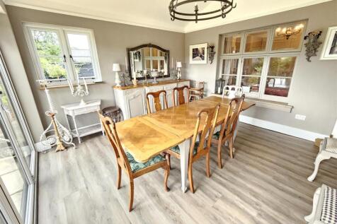 Dining Room 2.jpg