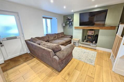 Lounge area.jpg